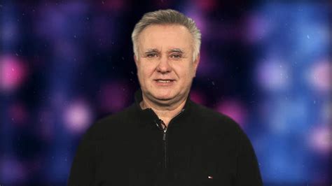 И в наше время православное рождество отстает от католического на 13 дней; С Рождеством Христовым и Новым 2018 годом! - YouTube