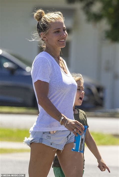 Elsa Pataky Shows Off Her Natural Beauty As She Steps Out Makeup Free For A