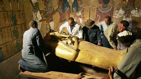 Queen Nefertiti In Secret Tomb Behind King Tut Its Not That Simple Howstuffworks