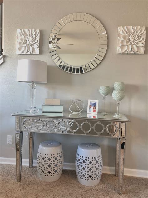 Best Console Table Decor Ideas For Small Room | Home decorating Ideas