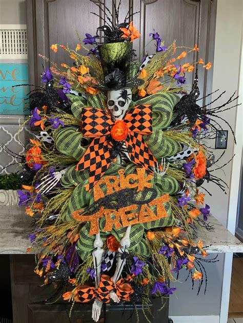 Skelton Wreath Lighted Halloween Wreath Halloween Swag | Etsy ...
