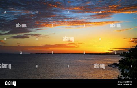 Beautiful Horizon Of The Sea On The Sunset Stock Photo Alamy