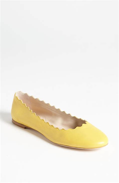 Chloé Scalloped Ballet Flat In Yellow