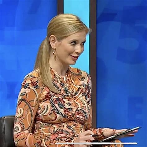 Pregnant Cleavage Rrachelriley