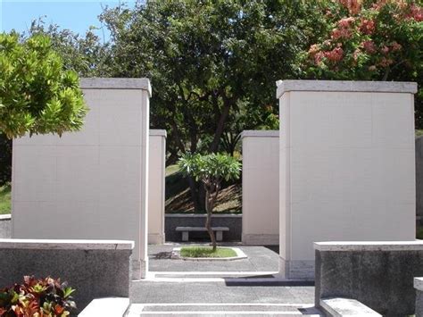 October 25, 1944 missing in action or buried at sea tablets of the missing at manila american cemetery Honolulu Hawaii Memorial - 303rd BG Graves