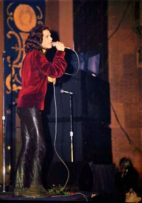 His Outfit Is So Snazzy Jim Morrison The Doors Jim Morrison Morrison