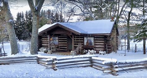 Top 9 Cozy Winter Cabin Rentals In Michigan