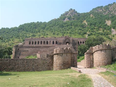 The Cursed City Of Bhangarh • The Golden Assay
