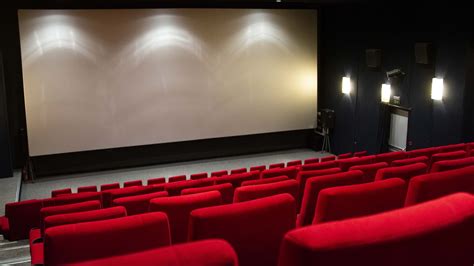 Sinema Salonu Mu Dijital Platformlar M K Y