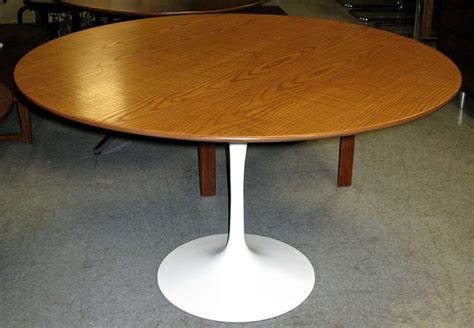 Mid century modern oval coffee table formica wood top tulip saarinen style 1960s leshoppe05 5 out of 5 stars (67) $ 1,600.00. Inviting 1950 Saarinen Tulip Table with Wood Top at 1stdibs