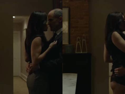 Nude Scenes Neve Campbell Revealing Plot In House Of Cards Gif
