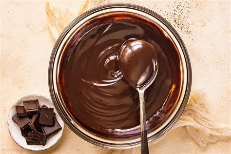 Chocolate Dipping Sauce Recipe No Spoon Necessary