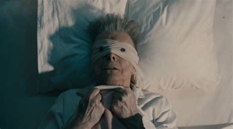 David Bowie Erwacht Im Video Zu „lazarus“ Von Den Toten Musikexpress