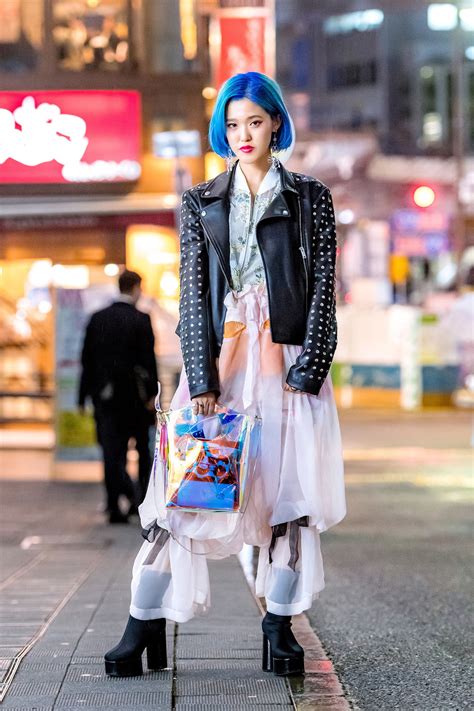 The Best Street Style From Tokyo Fashion Week Fall 2018 Tokyo Fashion