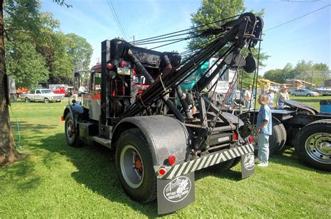 Post Your Vintage Tow Truck Photos The Hamb Tow Truck Trucks