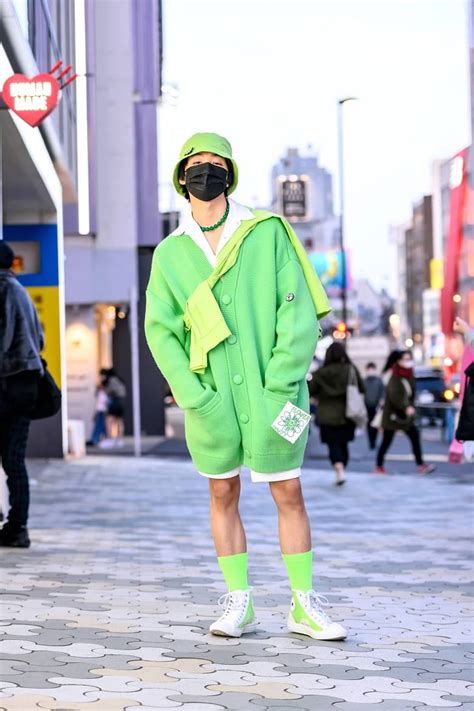 In Photos Tokyo Fashion Week Fall 2021 Street Styles For Urban