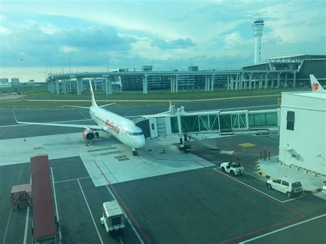 Klia 2 is smaller and caters to low cost carriers. Kuala Lumpur International Airport 2 (KLIA2) one month ...