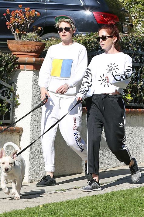Kristen Stewart And Girlfriend Sara Dinkin Steps Out To Walk Their Dogs