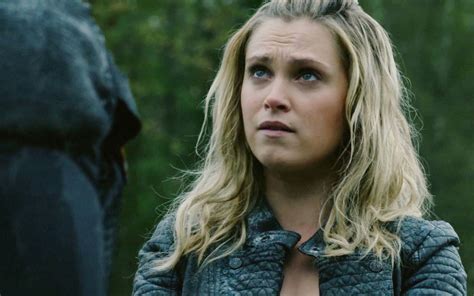 Pin By Jaden Gibson On The 100 The 100 Long Hair Styles Eliza Taylor