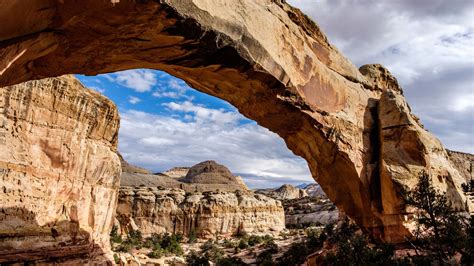 Where To Go And What To See In Utahs Capitol Reef National Park Huffpost