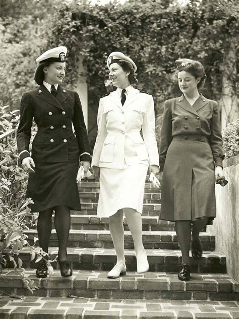 Skirt Suits Uniforms Amazing Dresses Wwii Women Military Women Vintage Nurse