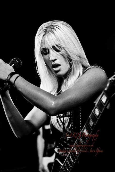 Sold My Soul To Rock And Roll Laura Wilde Interview Rock Your Lyrics