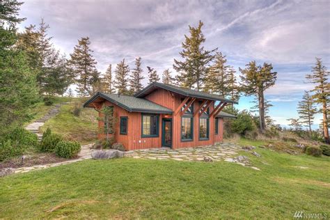 All rights reserved this web site does not display complete listings. A Tiny House That'll Make You Want A Slice Of San Juan ...