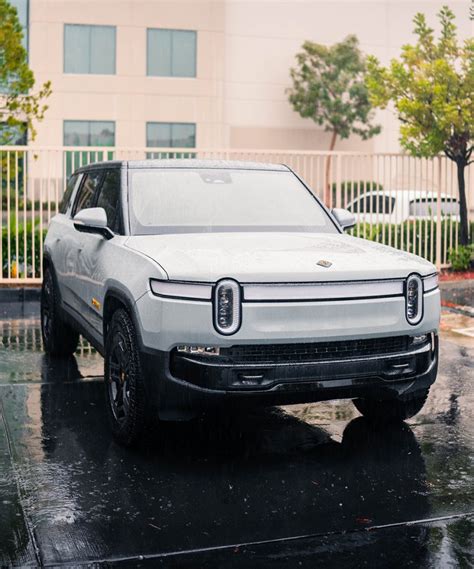 Rivian R1s Complete Blackout Package With Paint Matched Bumpers And