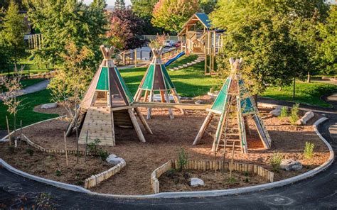 Ottawa Montessori School Playground Earthscape Playground Areas