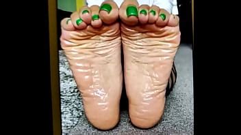Deedeerican IG Foot Model Wrinkled Oily Soles Feet Cum XVIDEOS COM