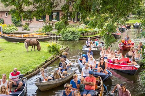 Best Things To Do In Giethoorn Plus Tips