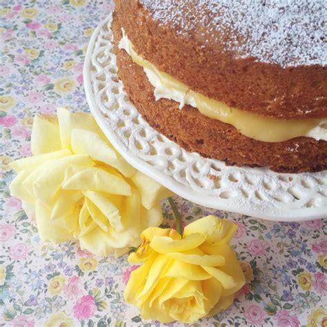 473,994 likes · 11,749 talking about this. Mary Berry's Lemon Victoria Sandwich - Hello! Hooray! in 2020 | Mary berry desserts, British ...