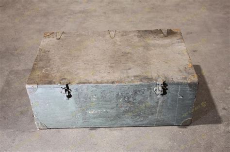 Caisse d épargne ars sur moselle. CAISSE US, BRADERIE