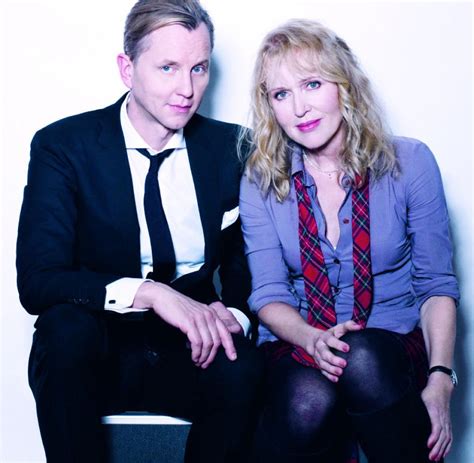 Her band ideal was one of the most important and seminal representatives. Schlager: Max Raabe und Annette Humpe wollen den Pop ...
