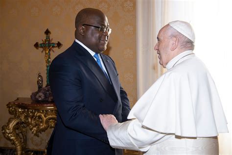Faux Le Pape François Na Pas Cédé Son Fauteuil Pontifical Au Président Félix Tshisekedi