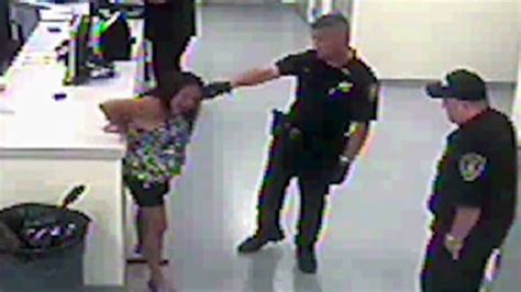Naked Man Tasered For Throwing Boxer Shorts At Police My Xxx Hot Girl