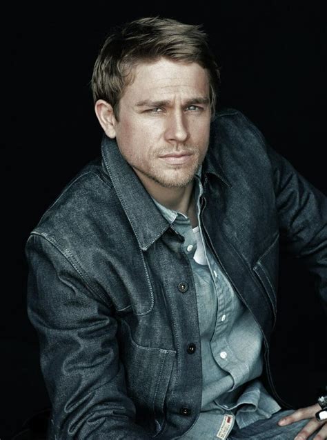 charlie hunnam is officially playing christian grey in 50 shades of grey charlie hunnam