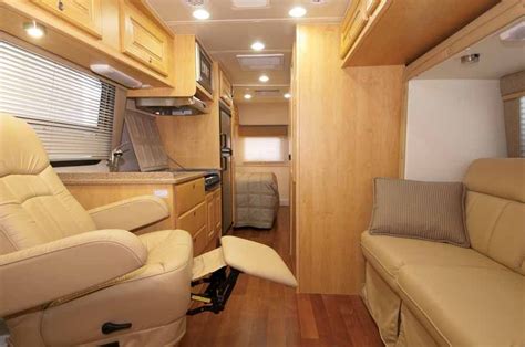 Alibaba.com offers 1,311 small motorhomes products. Luxury Motorhomes - Fuel Efficient Downsized Class C ...