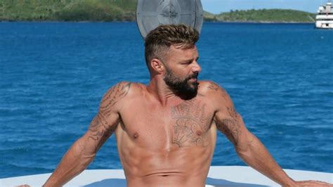 Enrique martín morales (spanish pronunciation: Exitoina | Ricky Martin rompió internet con un video y ...