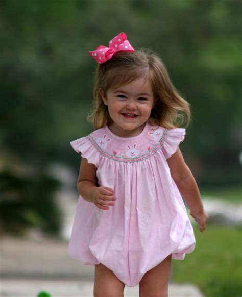 Pin By Jana Ross On Spring Time Smocked Baby Clothes Little Girl
