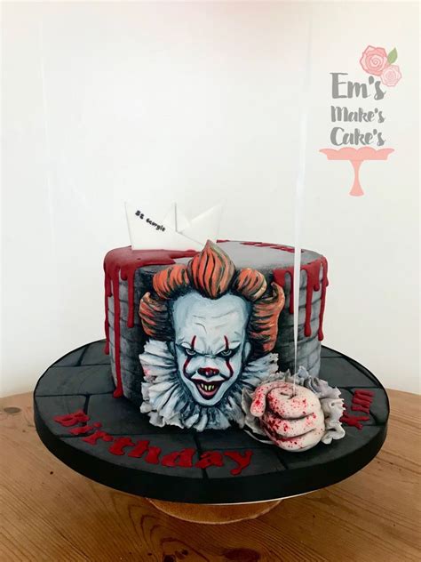 Penny Wise It Horror Cake Fantasy Cake Horror Cake Halloween Cakes