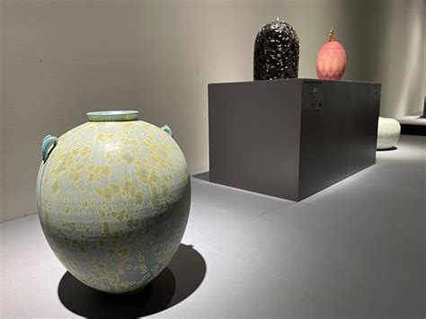 International Ceramics Exhibition Displays 139 Artworks In Beijing
