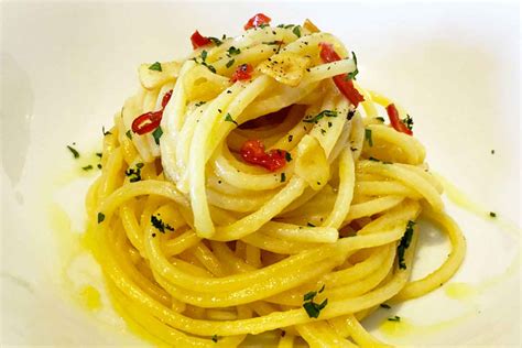 Spaghetti Aglio Olio Peperoncino Eatalian Recipes