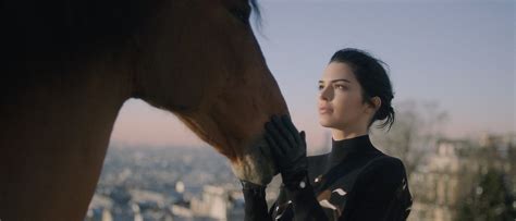 Longchamp The Encounter Film Starring Kendall Jenner Les Fa Ons