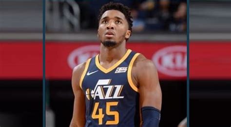 Donovan mitchell signed a 4 year / $14,564,021 contract with the utah jazz, including $14,564,021 guaranteed, and an annual average salary of $3,641,005. Utah Jazz tweets about excitement over extension deal with ...