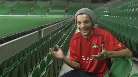 1d Day Louis Tomlinson Playing Soccer Hd Youtube