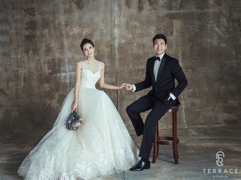 2004年，ch wedding 經典婚紗 2 3 。 八仙樂園彩色派對火災 後，賈永婕於網路呼籲治療燒燙傷用途的屍皮名稱駭人應該換名，其後 衛福部 將屍皮更名為「大體皮膚」。 女星結婚都像公主!明星彩妝師：婚前一定要搞懂的新娘妝髮重點有... - 自由電子報iStyle時尚美妝頻道