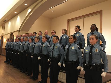 Minneapolis Welcomes 25 New Cops MPR News