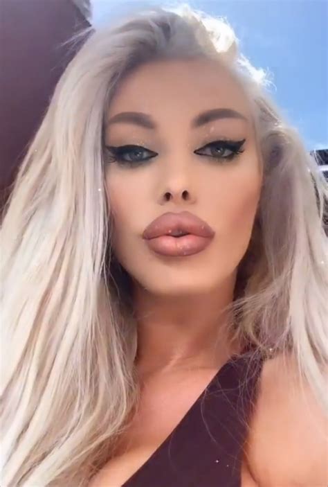 She Can Use Those Lips On My Cock Which Lips You Krissyslut 20yrs Old