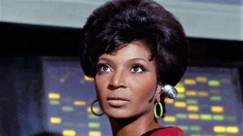 Nichelle Nichols Groundbreaking Kiss And Other Iconic Star Trek Moments